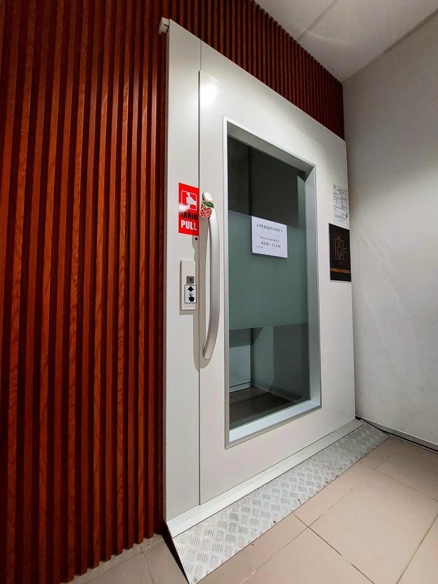 Malacca Good2Stay Budget Hotel L Lift L Coway Water L Wifi6 L Laundromat מראה חיצוני תמונה