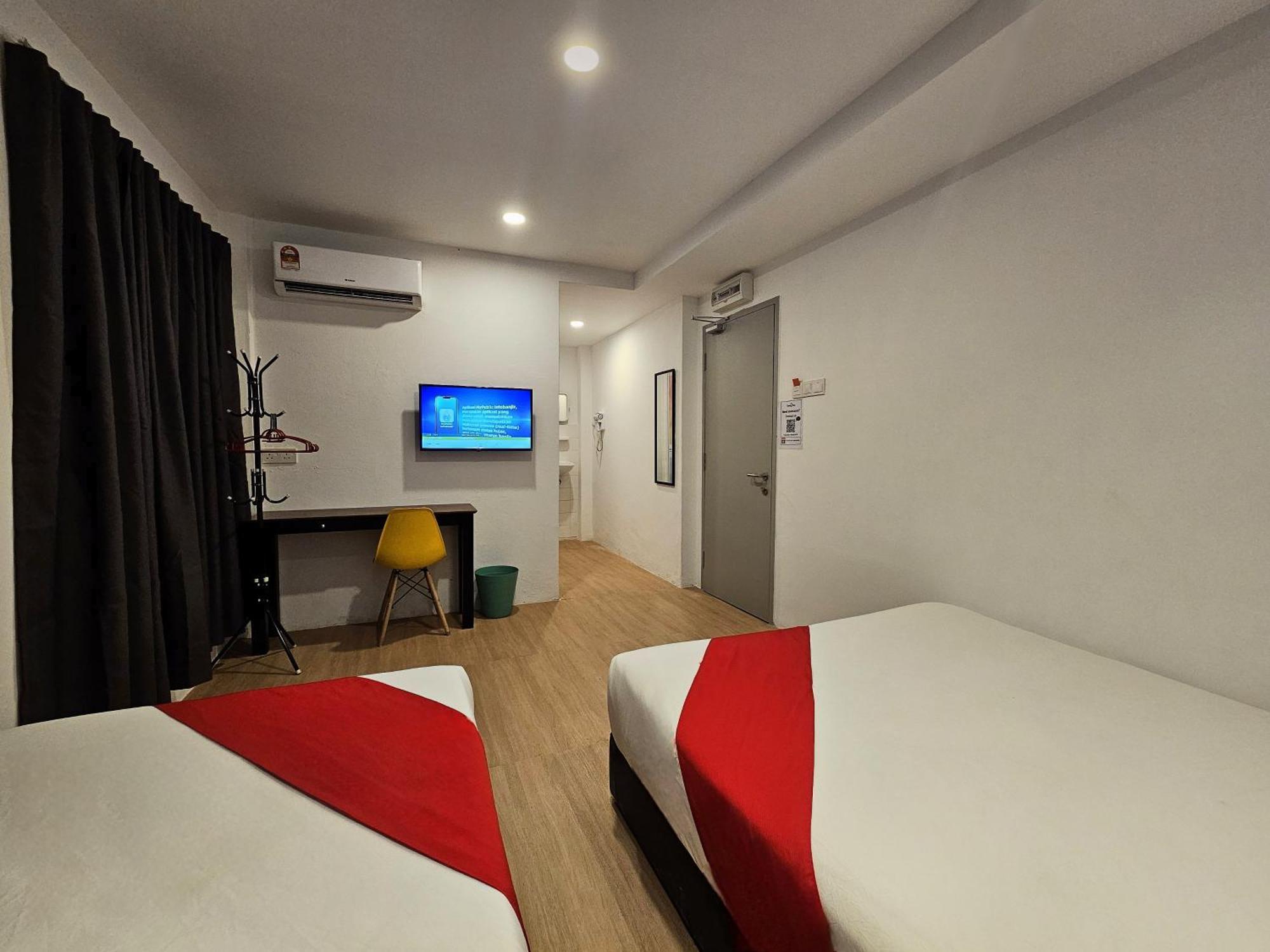 Malacca Good2Stay Budget Hotel L Lift L Coway Water L Wifi6 L Laundromat חדר תמונה